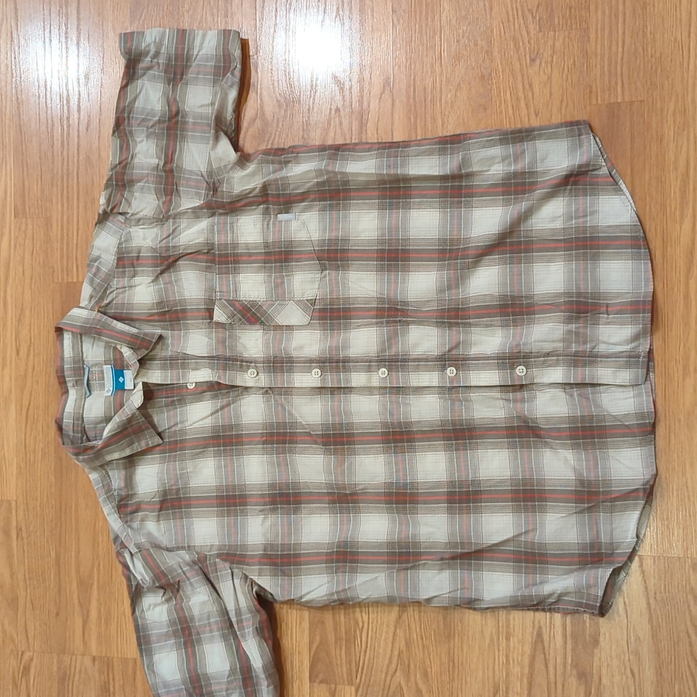 Columbia Sportswear Company Button Down Shirt Size XXL